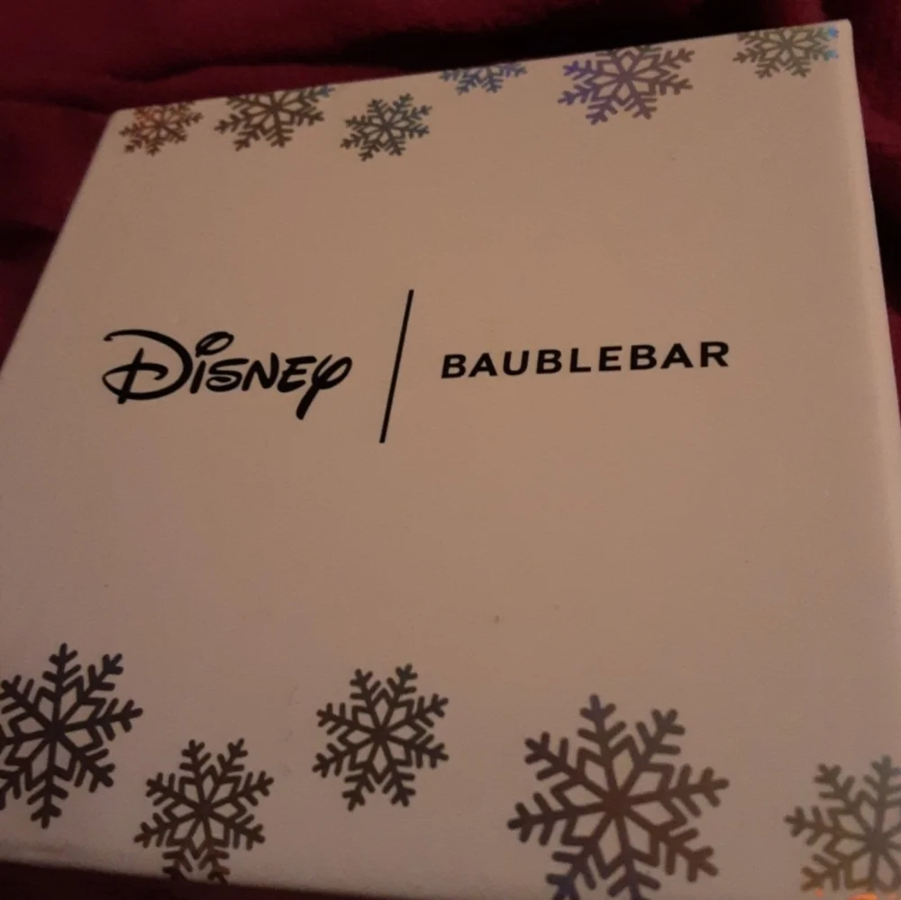Disney BaubleBar Stitch Christmas Holiday Sweater Stud Earrings NWT - Picture 2 of 3
